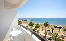 Les Palmiers Beach Hotel